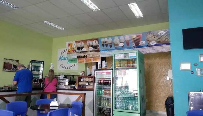 Heladeria Y Cafeteria Mare Blu:  Ambiente