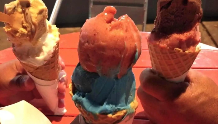 Helados Papito:  Comidas Y Bebidas - Heladería