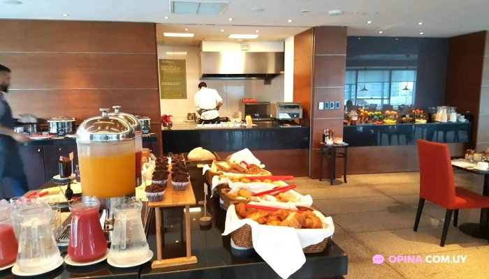 Hilton Garden Inn Montevideo:  Comida Y Bebida - Hotel