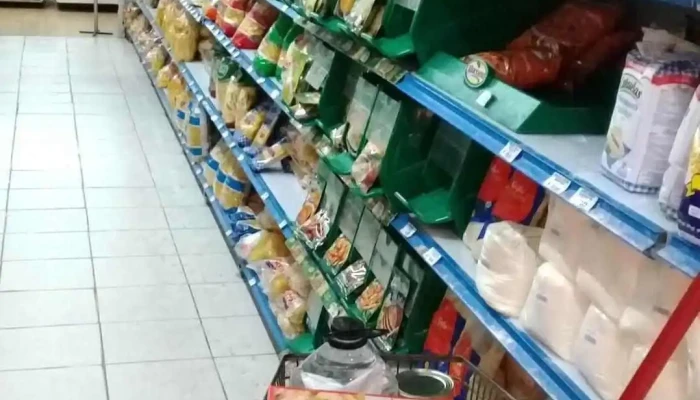 Hipercentro Sabbatella:  Interior - Supermercado