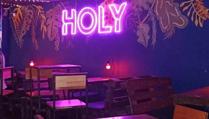 Holy Bar:  Ambiente - Restaurante