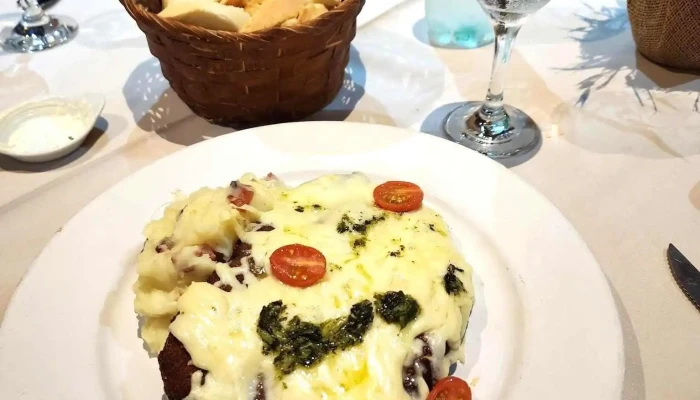 Hotel Carlos Gardel:  Comidas Y Bebidas