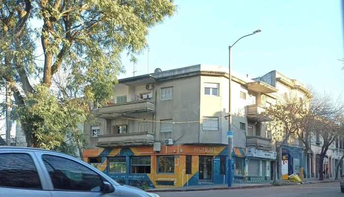 Hument Escuela De Movimiento -  Cerca De Mi - Montevideo