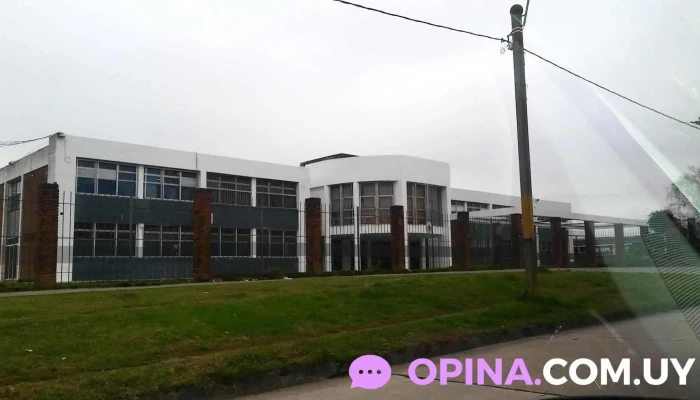 Instituto de Enseñanza Secundaria Nº49 Virgilio Scaravelli - Cam. Gral. Leandro Gomez