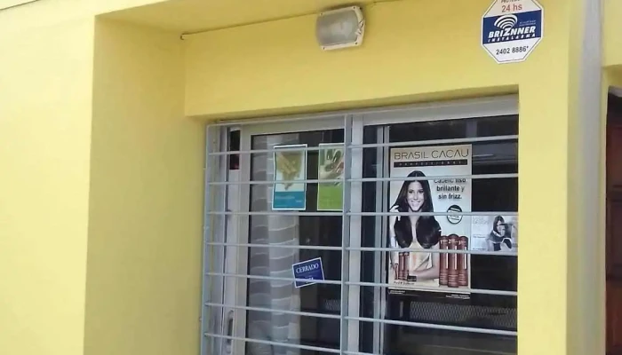 Jacqueline Cardozo Estilista. Peluquería. - 11400 Montevideo