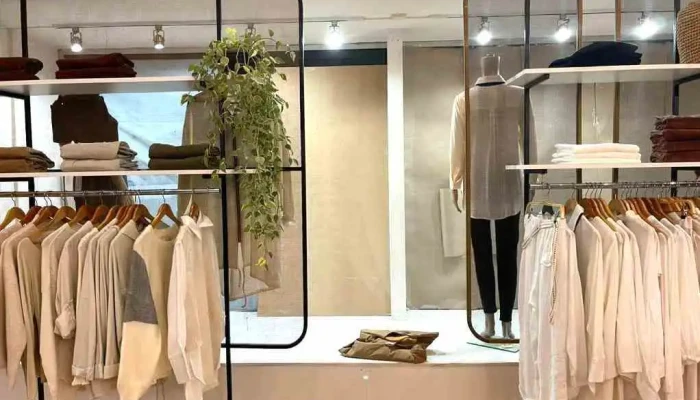 Juana de Arco - 70100 Carmelo