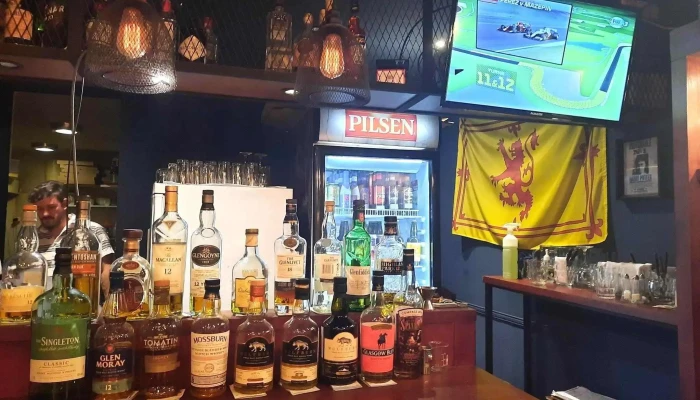 Kendrew:  Scottish Bar Ambiente - Bar