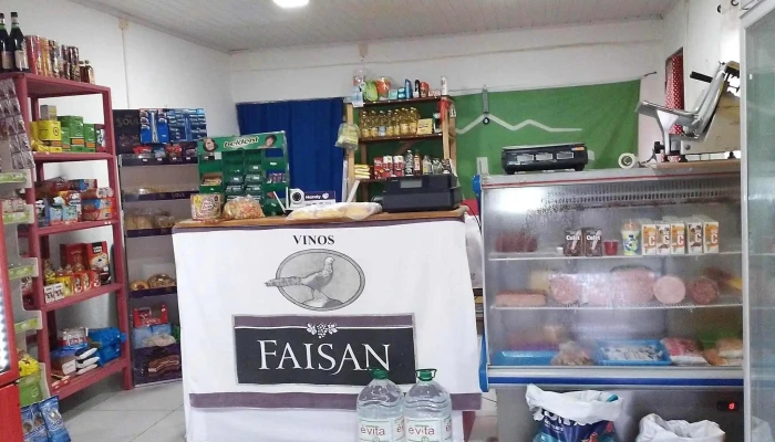 Kiosco 18 de julio 732 - 75000 Mercedes