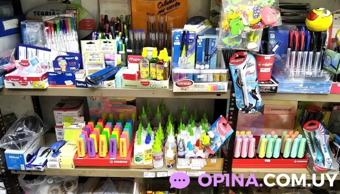 Kiosko Salon Fantasia   Regaleria Papeleria Interior - Montevideo