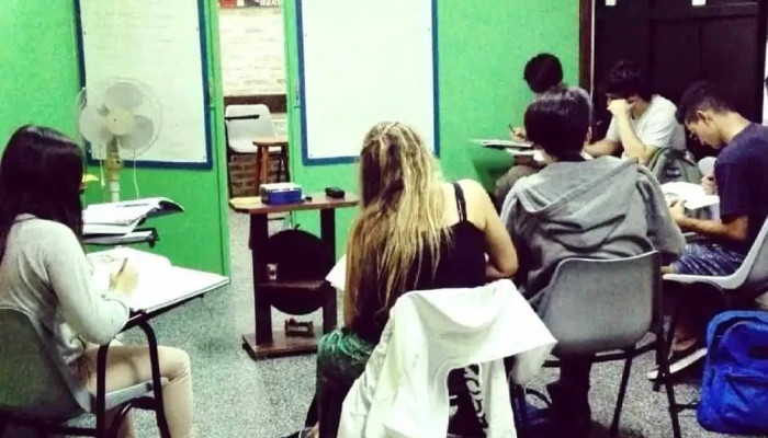 La Academia -  Catalogo - Montevideo