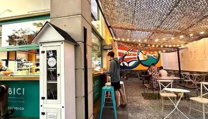 La Bici:  Cafe De Especialidad Punta Del Este - Cafetería