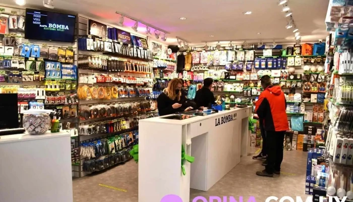 La Bomba - Electronic outlet - 11800 Montevideo