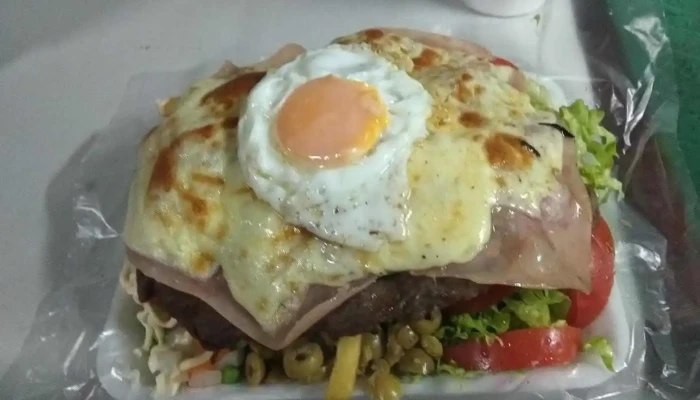 La Caleta Chiveteria:  Comida Reconfortante