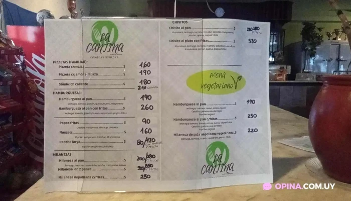 La Cantina Del Club Juventud Melilla:  Menu - Restaurante