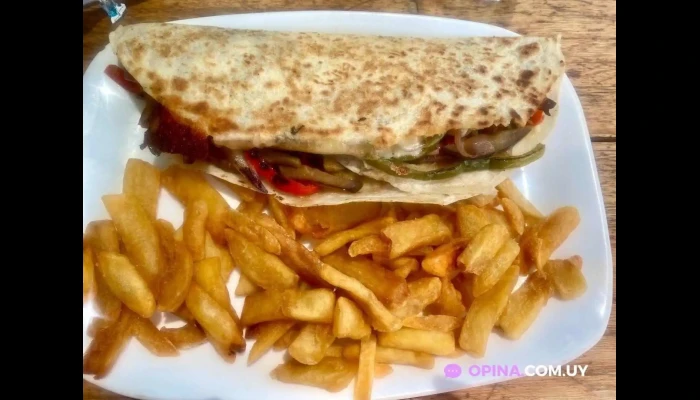 La Cantina Mexicana:  Quesadilla