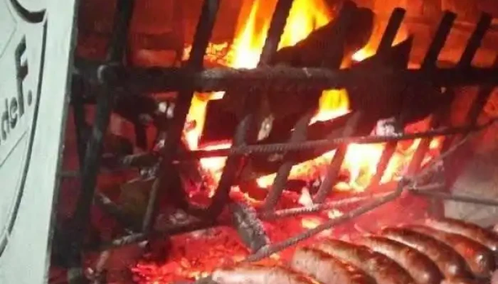 La Carmela:  Montevideo - Parrilla