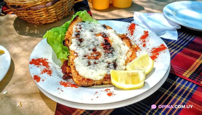 La Casa Del Lago:  Comida Y Bebida