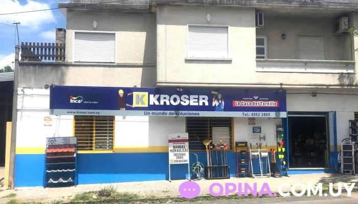 La Casa Del Tornillo - 94000 Florida