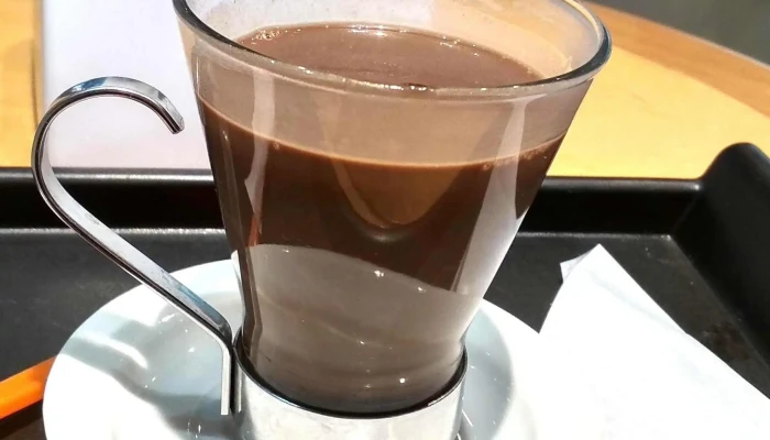 La Cigale:  Chocolate Caliente - Heladería