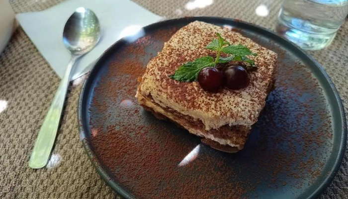 La Commedia:  Tiramisu - Restaurante