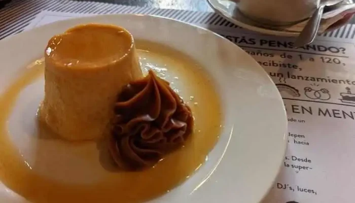 La Corte Restaurant:  Flan