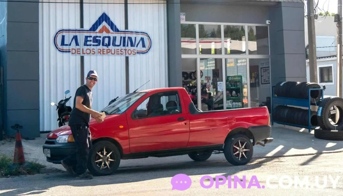 La Esquina de los Repuestos - 70001 Juan L. Lacaze