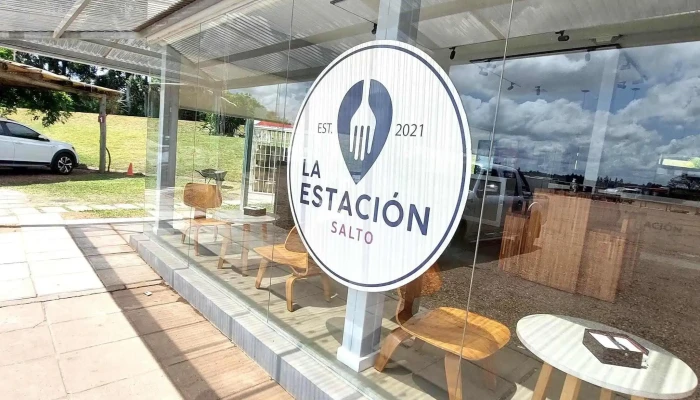 La Estacion Salto:  Comentario 2 - Cafetería