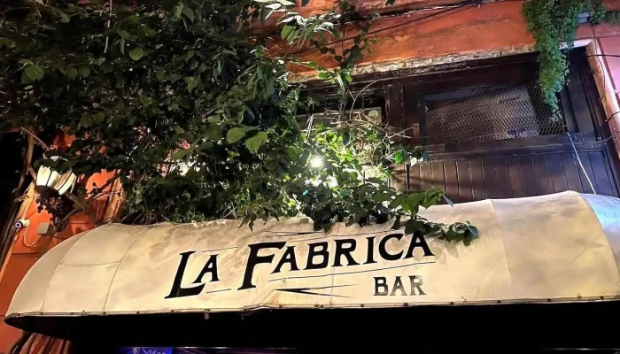 La Fabrica Bar Montevideo - Bar