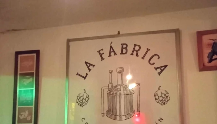 La Fabrica Comentario 1 - Cervecería artesanal