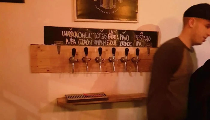 La Fabrica Comentario 5 - Cervecería artesanal