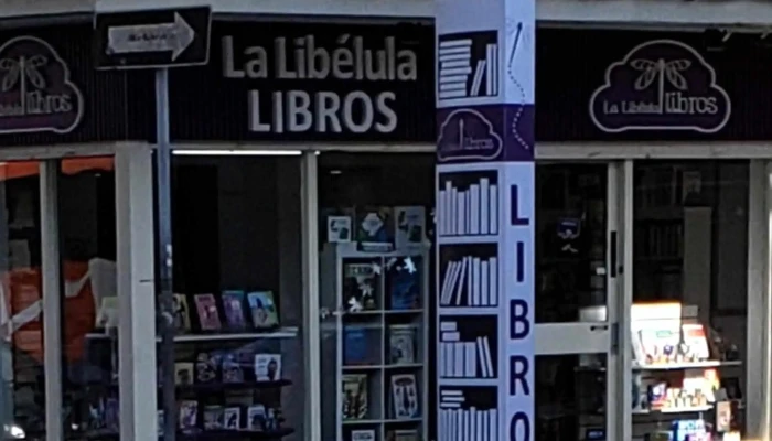 La Libelula -    Libros Y Cafe Montevideo - Montevideo