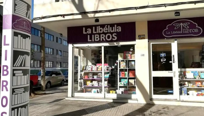 La Libelula - Libros y Café - Montevideo