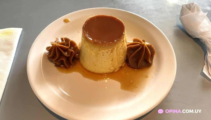 La Marea:  Flan