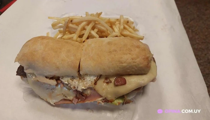 La Nonna:  Sandwich De Pollo - Restaurante