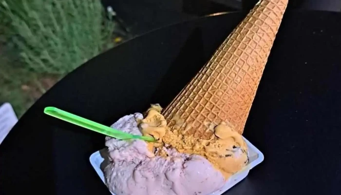 La Nueva Roma Malvin:  Helado Italiano - Heladería