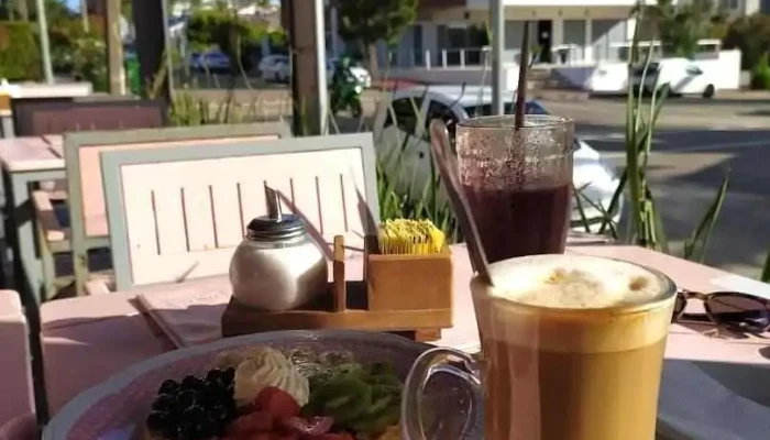 La Panera Rosa Punta Del Este:  Comida Y Bebida