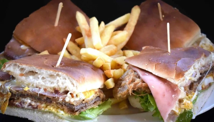 La Pavita:  Hamburguesa - Restaurante de comida rápida