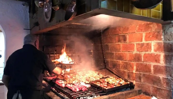 La Posada Del Minero:  Comida Y Bebida