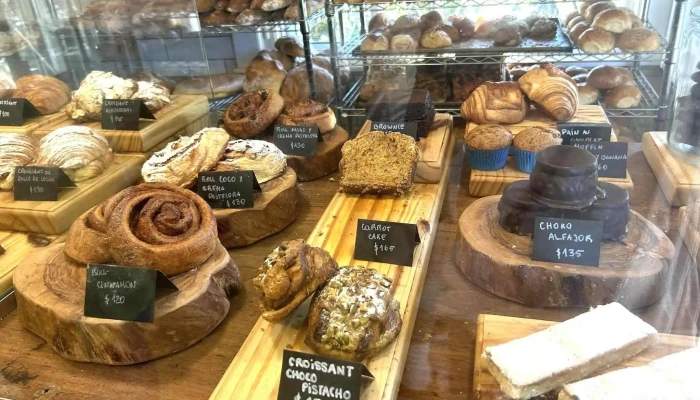 La Resistance Boulangerie:  Comidas Y Bebidas - Panadería