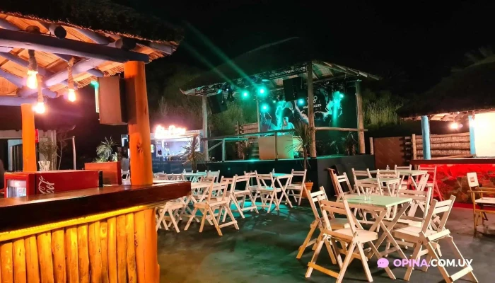 La Rinconada:  Ambiente - Club nocturno