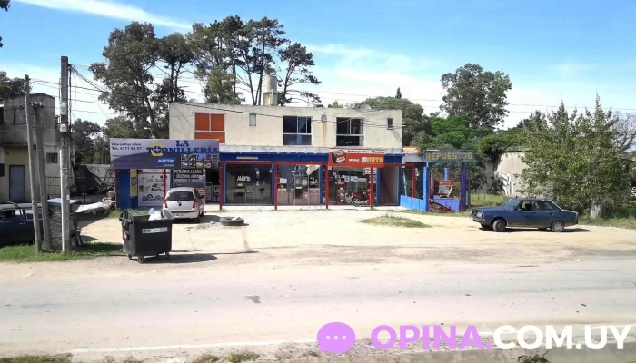 La Tornillería Atlántida - Atlántida