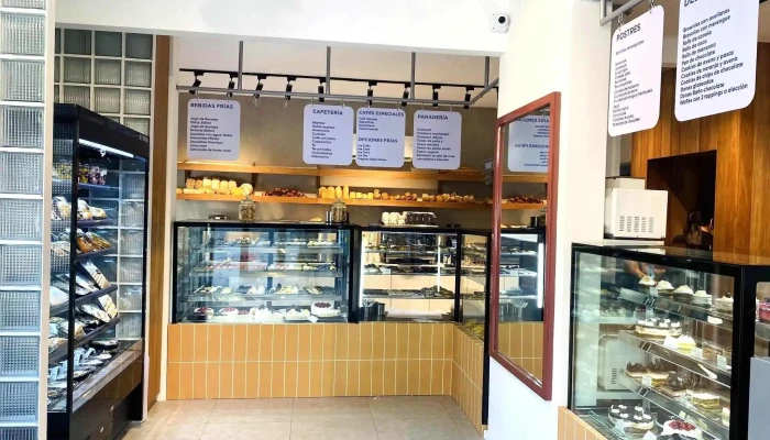 La Vienesa Cafeteria Ambiente