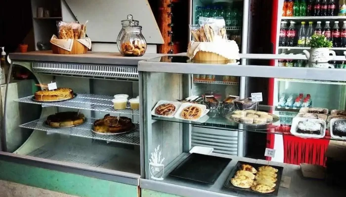 Lacardota Tienda De Comidas:  Ambiente