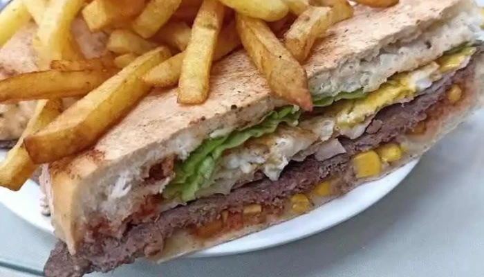 Lancheria Mariela:  Sandwich Cubano