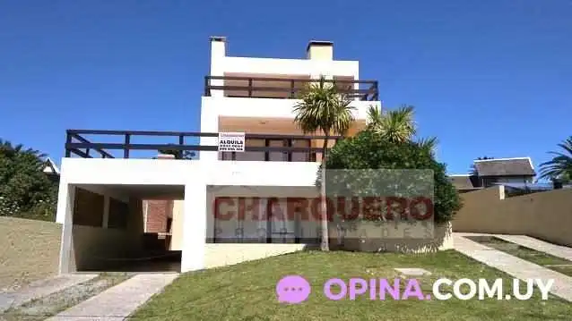 Las Terrazas Aptos. Hospedaje - Piriápolis