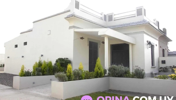 Laurenze Cabral - Velatorio Lavalleja - 94000 Florida