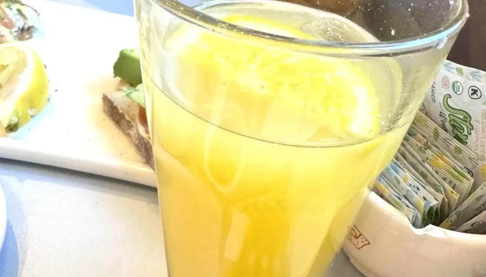 Le Pain Quotidien:  Jugo - Restaurante