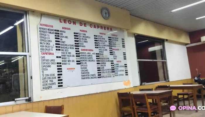 Leon De Caprera:  Menu - Bar