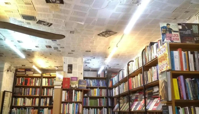 Libros De La Arena -  Interior - Montevideo
