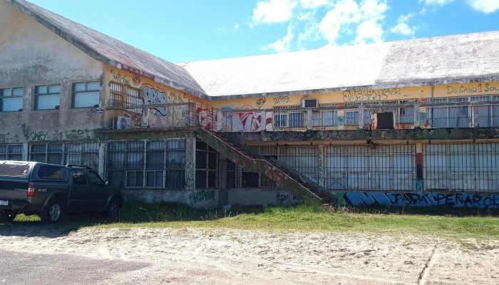 Licenciatura En Medios Audiovisuales De Bellas Artes Ienba   Udelar Catalogo - Playa Hermosa